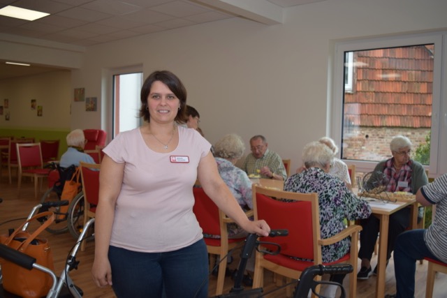 Pflegedienstleitung Melanie Petroschka in der Tagespflege St. Vinzenz